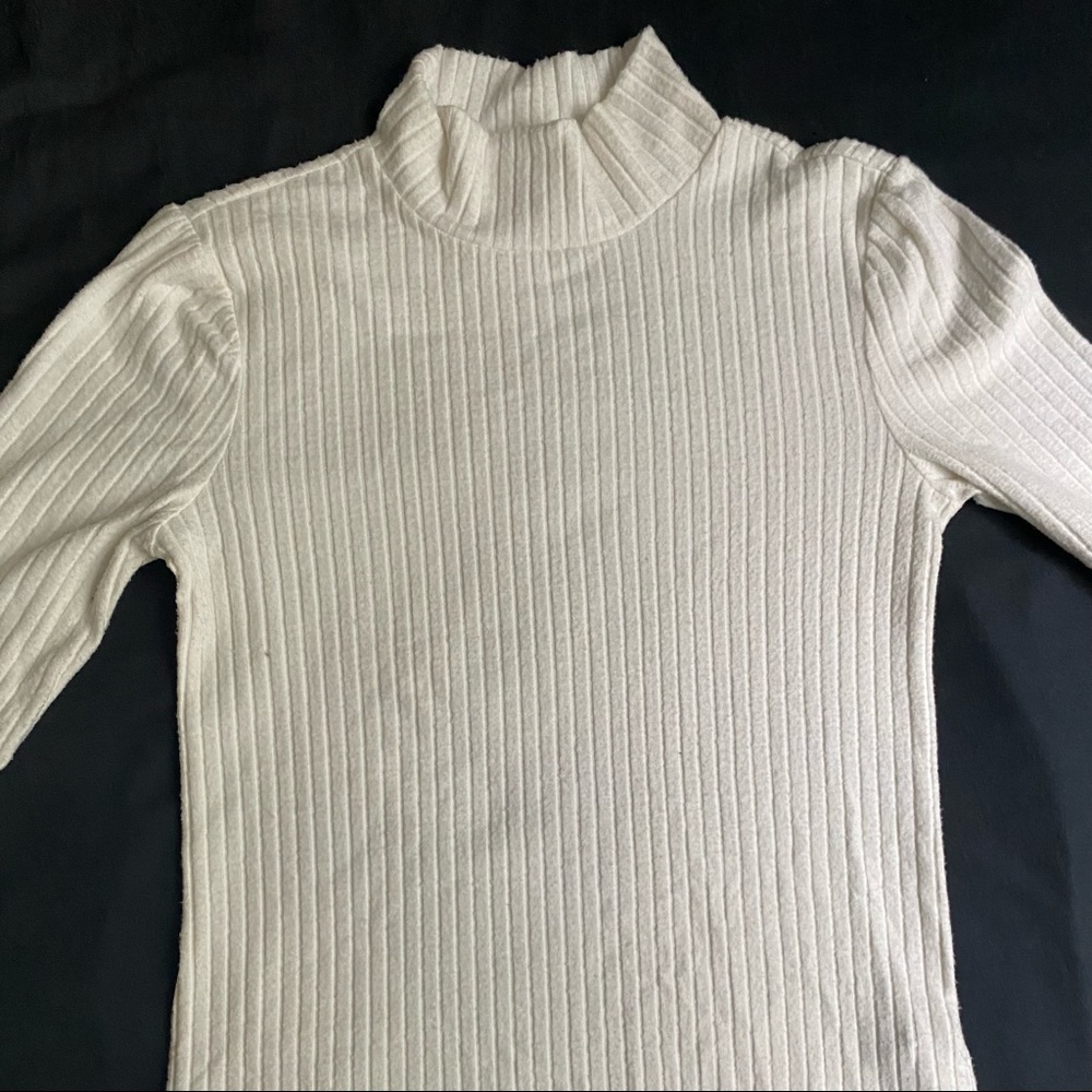 Turtle neck sweater - Picture 2 of 7